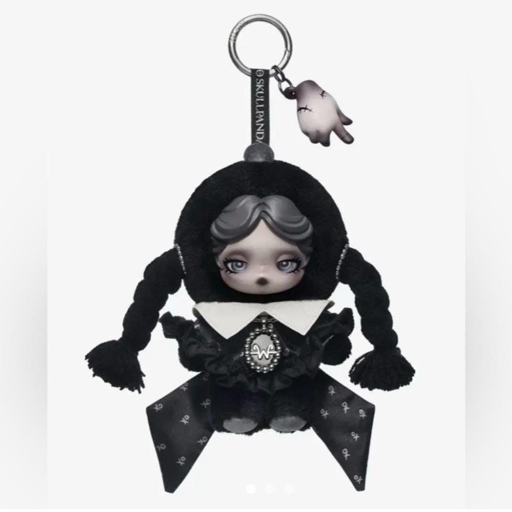 POPMART x SKULLPANDA x WENSDAY